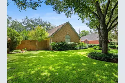 2707 Cheryl Court, Missouri City, TX 77459 - Photo 4