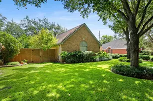 2707 Cheryl Ct, Missouri City, TX 77459 - Photo 4