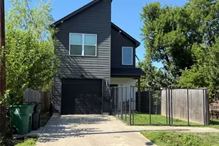2417 Noble St, Houston, TX 77026 - Photo 2