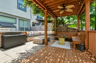 1111 W 26th St, Houston, TX 77008 - Photo 30