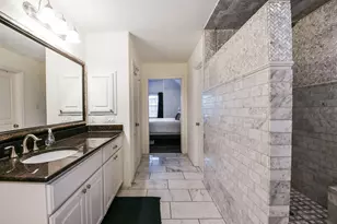 1111 W 26th St, Houston, TX 77008 - Photo 26