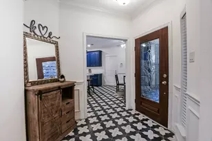 1111 W 26th St, Houston, TX 77008 - Photo 4