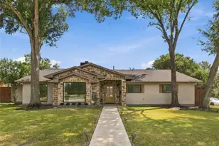 10823 Chimney Rock Rd, Houston, TX 77096 - Photo 4