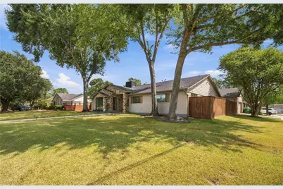 10823 Chimney Rock Road, Houston, TX 77096 - Photo 6