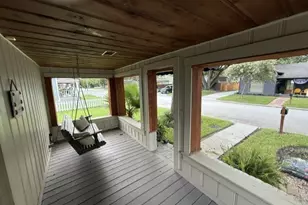 407 2nd St, Humble, TX 77338 - Photo 4
