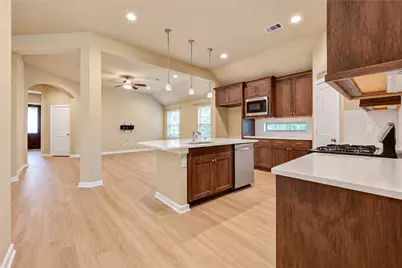 10147 Bayou Oaks Drive, Conroe, TX 77385 - Photo 10