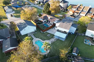805 Lake View Dr, Montgomery, TX 77356 - Photo 42