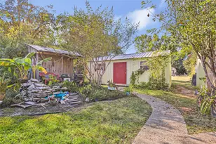 200 E Linney St, Dayton, TX 77535 - Photo 6