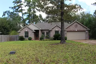 1504 Glen Oaks Dr, Conroe, TX 77385 - Photo 2