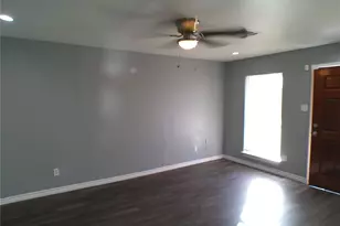 10133 Teneha Dr, Houston, TX 77033 - Photo 8