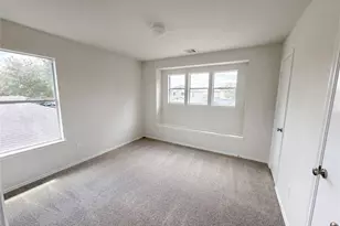 939 Staffordale Manor Ln, Houston, TX 77047 - Photo 4