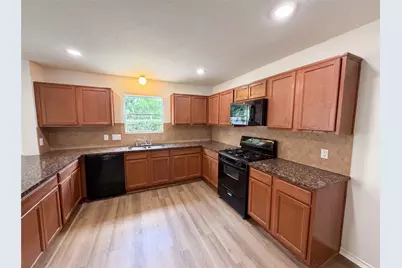 939 Staffordale Manor Lane, Houston, TX 77047 - Photo 12