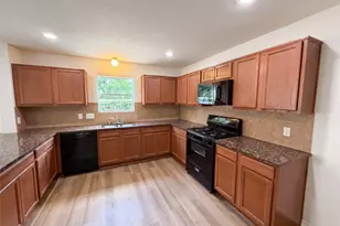 939 Staffordale Manor Ln, Houston, TX 77047 - Photo 12