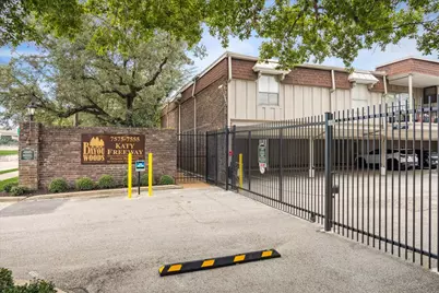 7575 Katy Freeway #4, Houston, TX 77024 - Photo 6