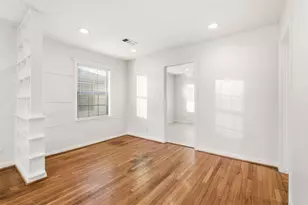 3521 Burgundy Ln, Houston, TX 77023 - Photo 10