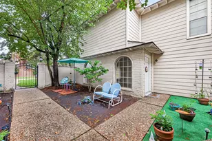 14030 Cashel Forest Dr, Houston, TX 77069 - Photo 4