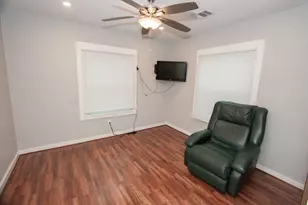 2422 Lone Oak Rd, Houston, TX 77093 - Photo 10