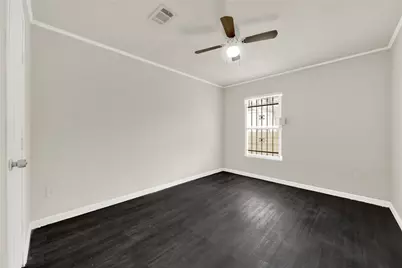 6819 Crestmont St #A, Houston, TX 77033 - Photo 12