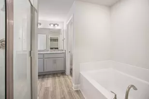 4306 W Bayou Maison Cir, Dickinson, TX 77539 - Photo 10