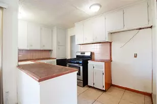 4048 Newshire Dr, Houston, TX 77025 - Photo 4