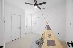 326 Neyland St, Houston, TX 77022 - Photo 24