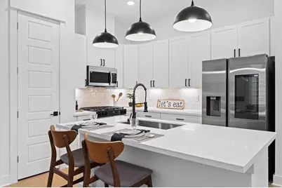 326 Neyland Street, Houston, TX 77022 - Photo 10