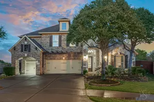 27406 Villa Mountain Ct, Fulshear, TX 77441 - Photo 2