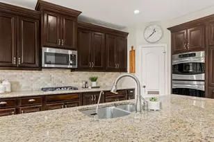 27406 Villa Mountain Ct, Fulshear, TX 77441 - Photo 12