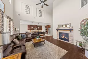 27406 Villa Mountain Ct, Fulshear, TX 77441 - Photo 10