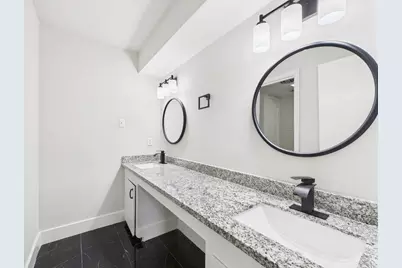 5814 Fontenelle Drive, Houston, TX 77035 - Photo 14