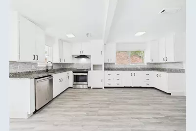 5814 Fontenelle Drive, Houston, TX 77035 - Photo 6