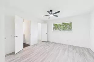 5814 Fontenelle Dr, Houston, TX 77035 - Photo 10