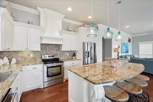 2904 Shady Ln, Crystal Beach, TX 77650 - Photo 8