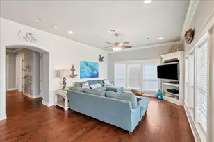 2904 Shady Ln, Crystal Beach, TX 77650 - Photo 4