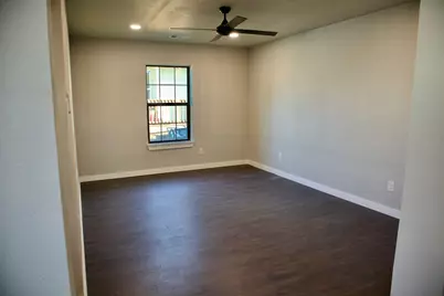 428 Van Molan Street, Houston, TX 77022 - Photo 18