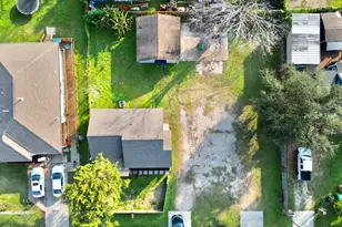 428 Van Molan St, Houston, TX 77022 - Photo 6