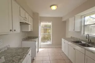 12311 Kings Chase Dr, Houston, TX 77044 - Photo 4