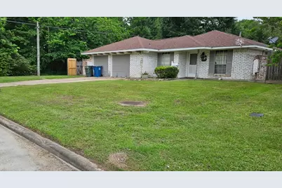 206 W Mitchell Road, Houston, TX 77037 - Photo 1