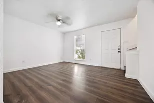 1936 Upland Dr, Houston, TX 77043 - Photo 16