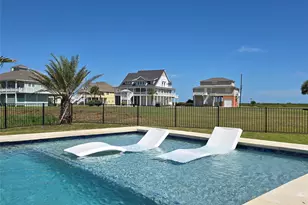 708 Colby Ct, Port Bolivar, TX 77650 - Photo 4