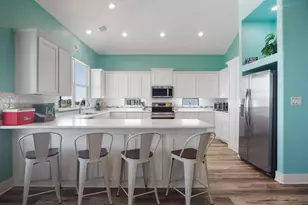 708 Colby Ct, Port Bolivar, TX 77650 - Photo 10