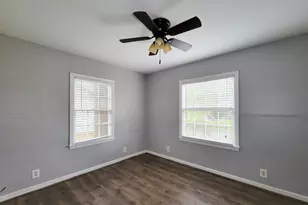 1110 Woods Dr, Liberty, TX 77575 - Photo 18