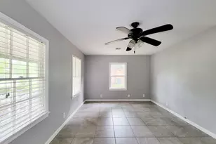 1110 Woods Dr, Liberty, TX 77575 - Photo 6