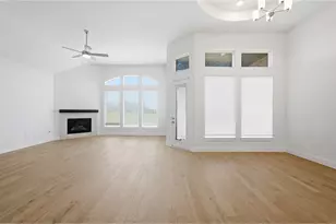 1051 Lakeland Cir, Rosharon, TX 77583 - Photo 16