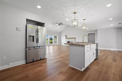 9035 North Point Drive, Beach City, TX 77523 - Photo 18