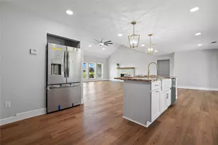 9035 Northpoint Dr, Beach City, TX 77523 - Photo 18