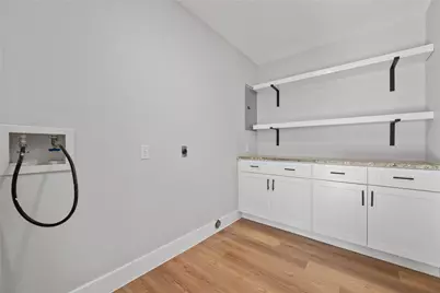 9035 North Point Drive, Beach City, TX 77523 - Photo 30