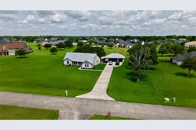 9035 North Point Drive, Beach City, TX 77523 - Photo 6