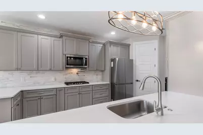 13510 Fallbrook Circle, Mont Belvieu, TX 77535 - Photo 10