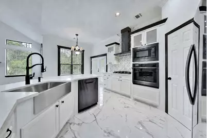 2283 Deer Cove Trail, Kingwood, TX 77339 - Photo 4